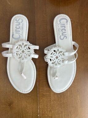 💕 Circus by Sam Edelman Canyon Two-Strap Thong Sandals - White Size 8